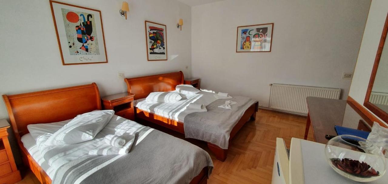 Pensiunea Alpin Predeal Exterior foto